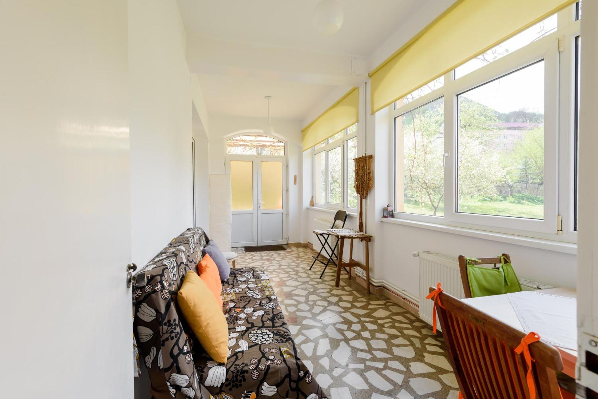 Apartamento Casa Cu Cires Braşov Exterior foto