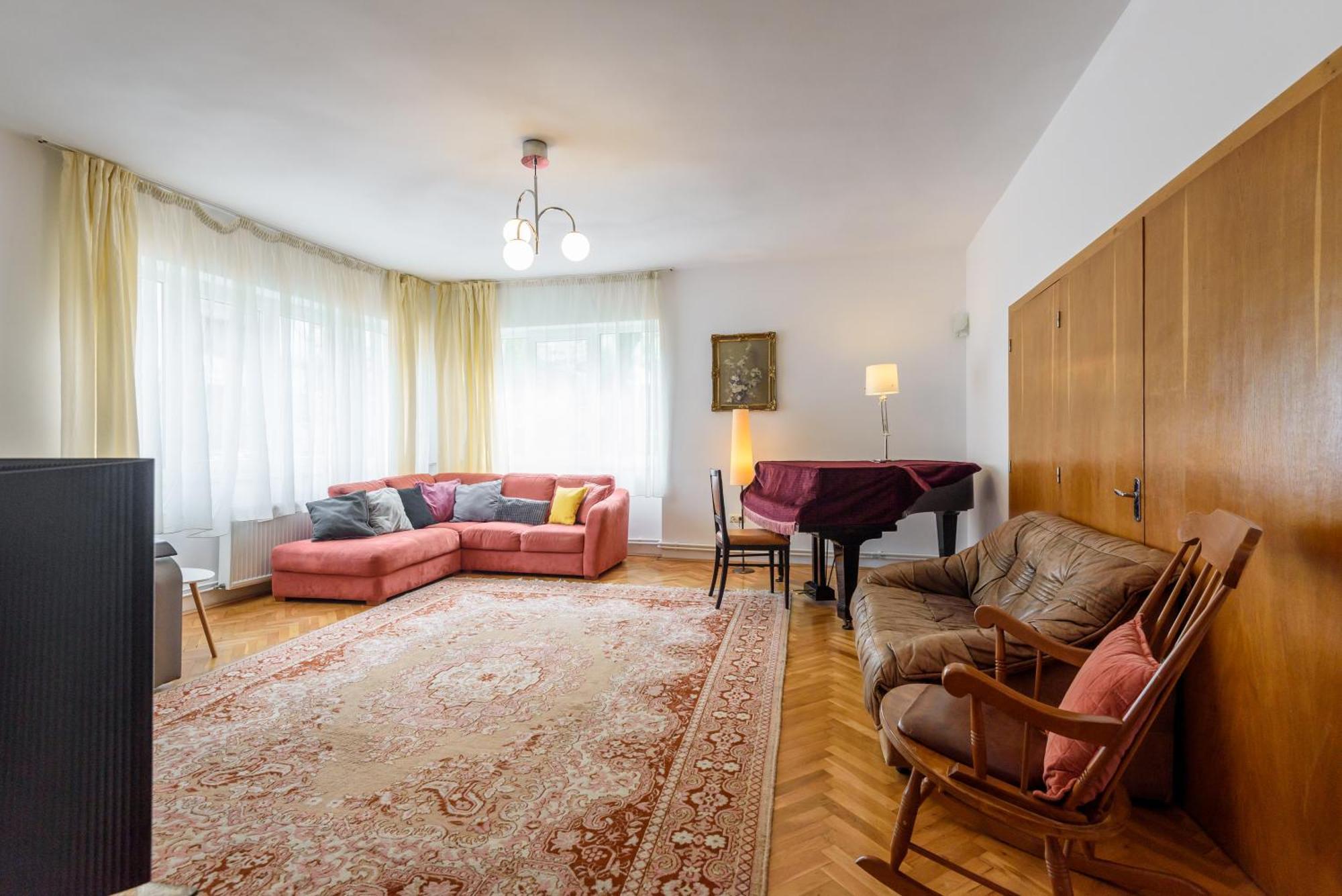 Apartamento Casa Cu Cires Braşov Exterior foto